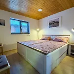 Houseboat Franklin - Houseboats Benjamin & Franklin Prag