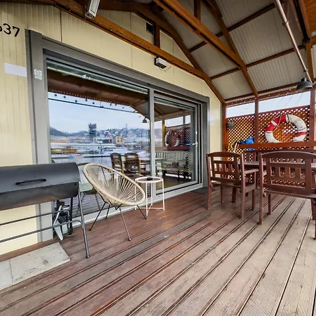 Úszó hotel Houseboat Franklin - Houseboats Benjamin & Franklin Prága